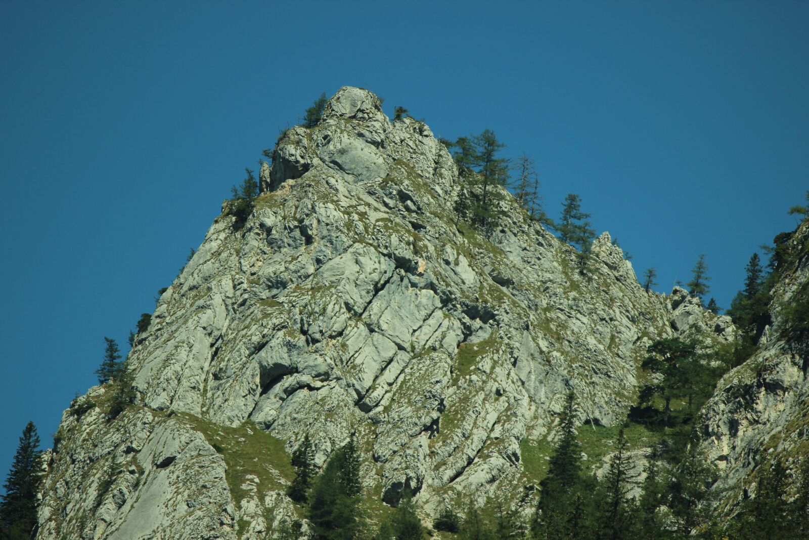 Canon EF-S 55-250mm F4-5.6 IS II sample photo. Rock, mountain, forest photography