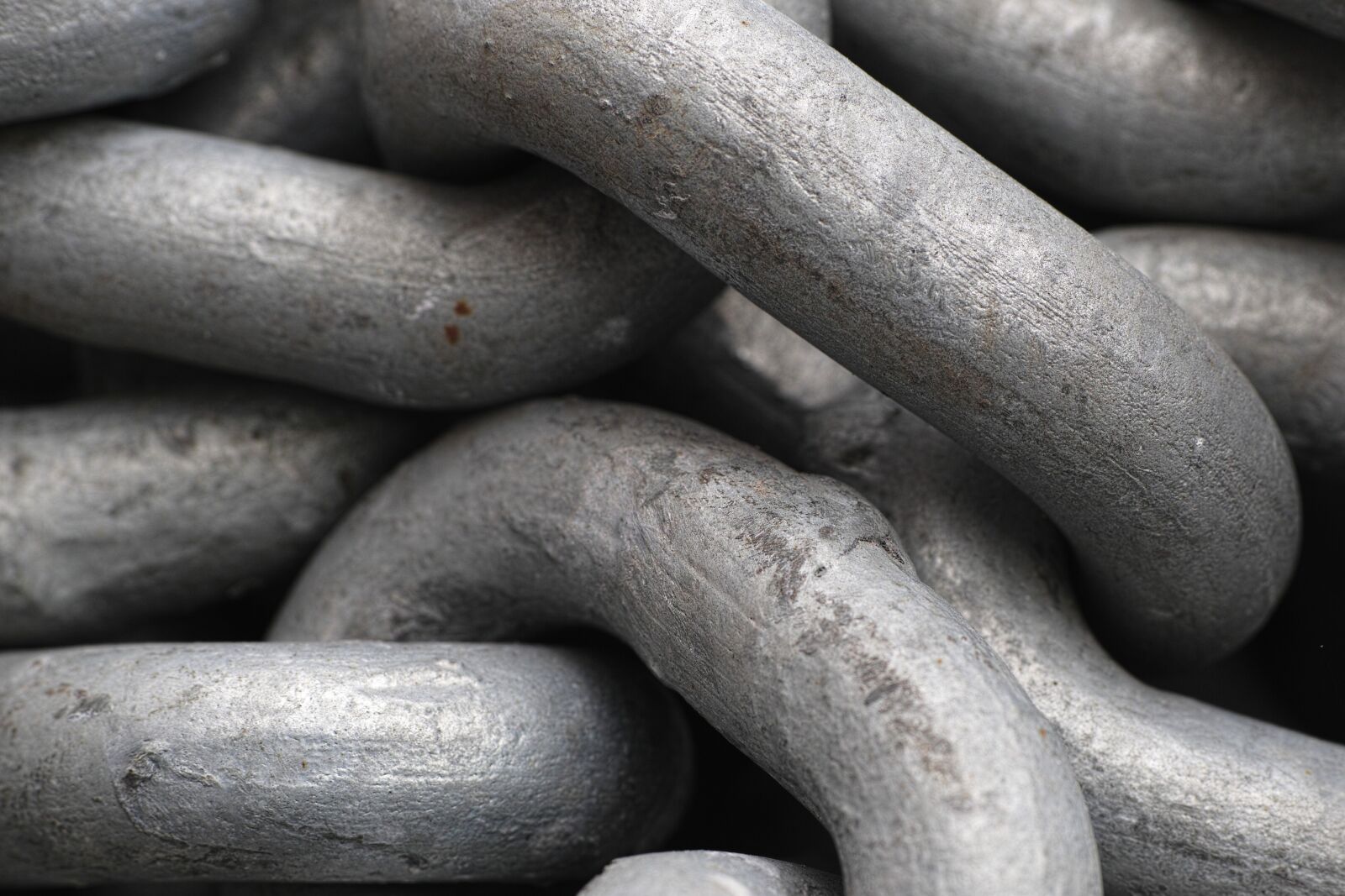 Sigma DP3 Merrill sample photo. Chain, metal, grey photography