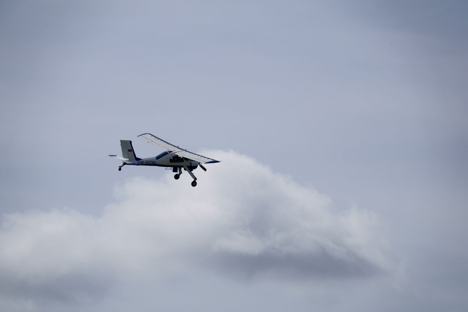 Sony Cyber-shot DSC-RX10 IV sample photo. Plane, flight, clouds photography