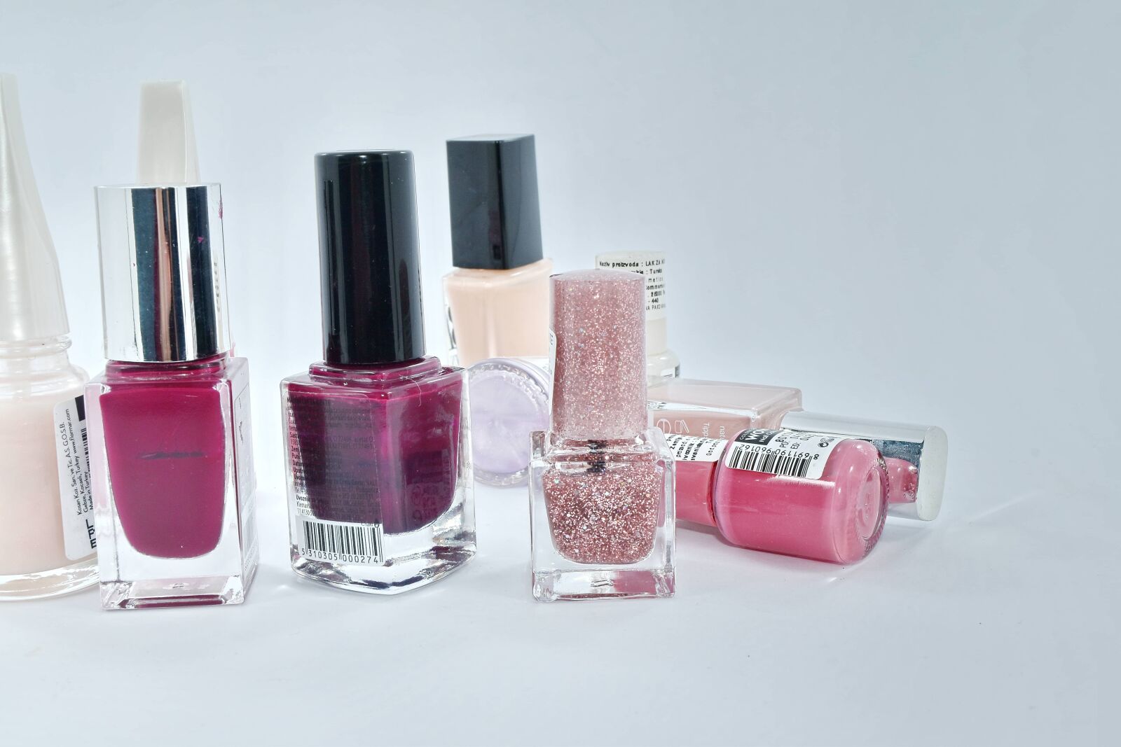 Nikon D5500 sample photo. Colorful, cosmetics, glamour, paint photography