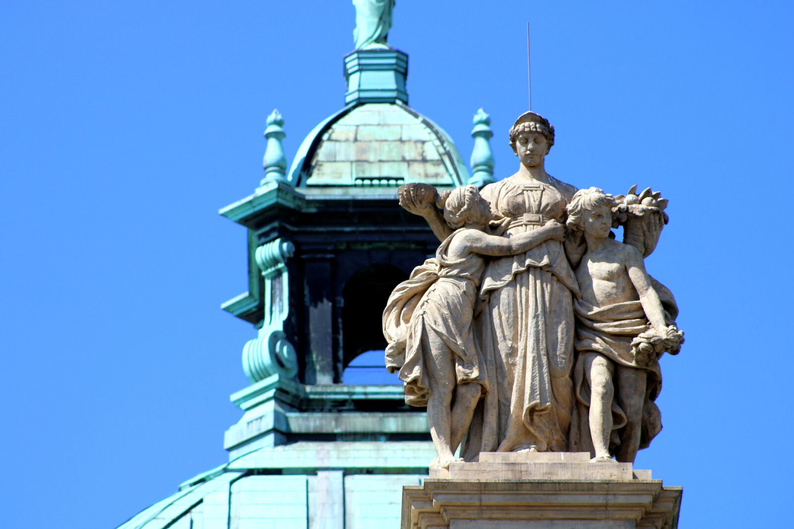 Canon EOS 750D (EOS Rebel T6i / EOS Kiss X8i) sample photo. Leipzig, saxony, germany photography