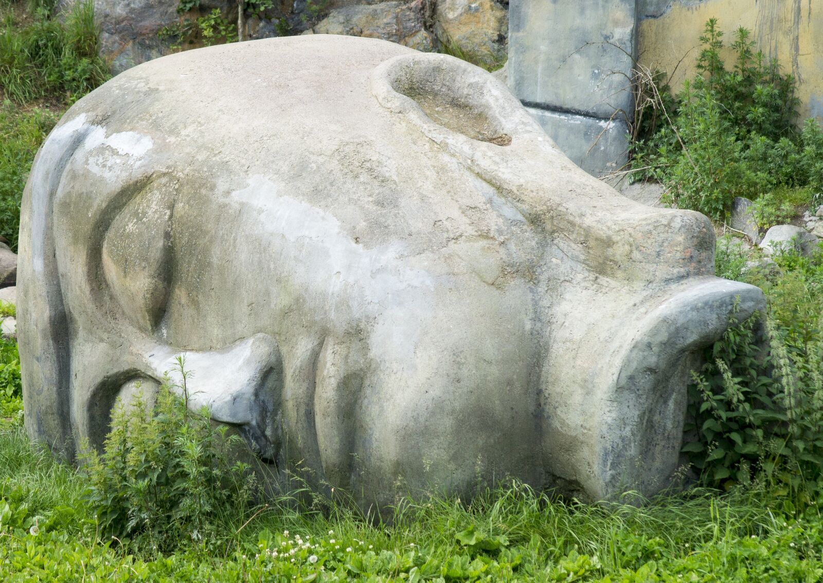 Sony SLT-A58 sample photo. Stone face, stone, sculpture photography