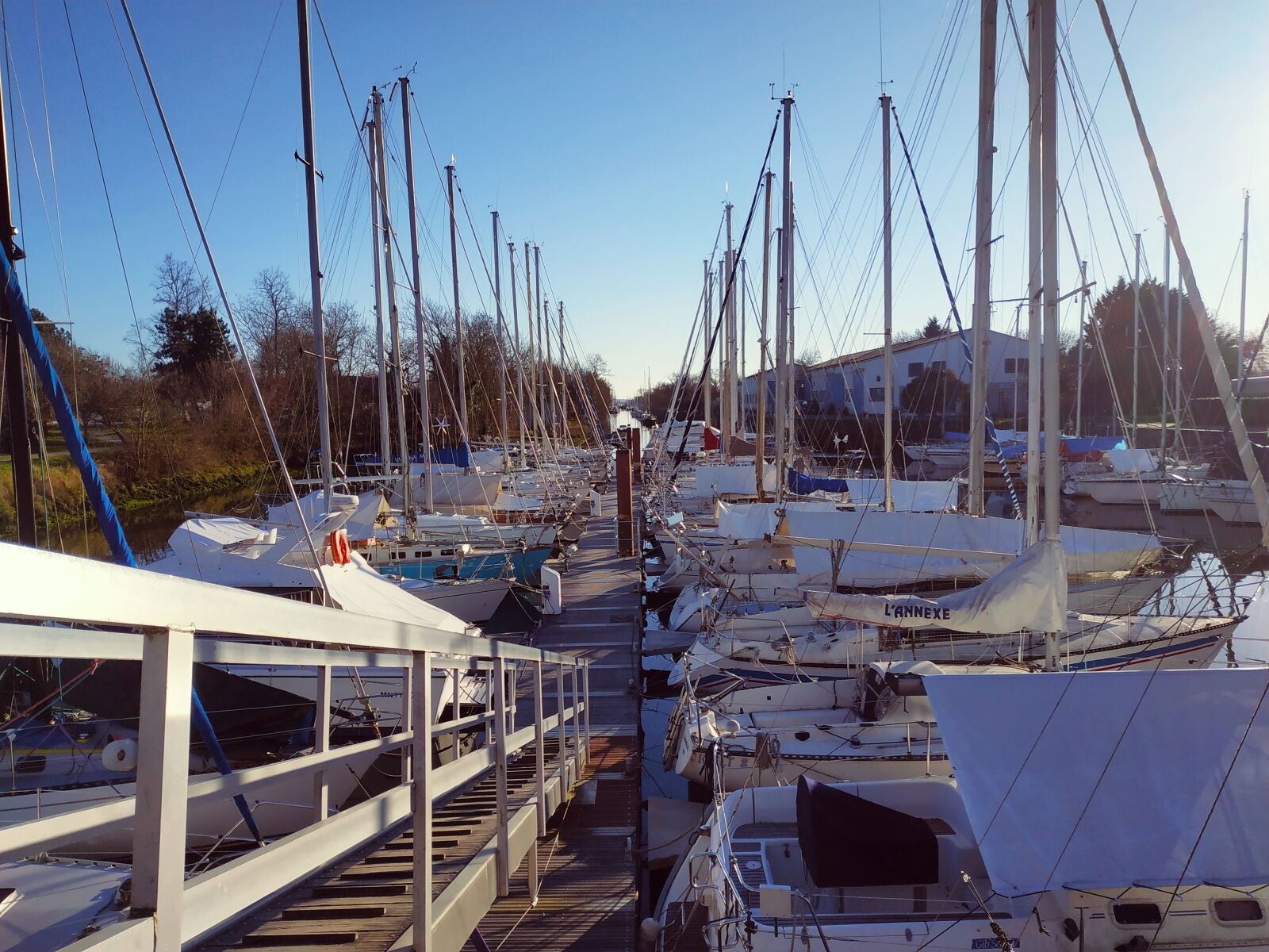 Xiaomi Redmi Note 5 sample photo. Port, boat, sea photography