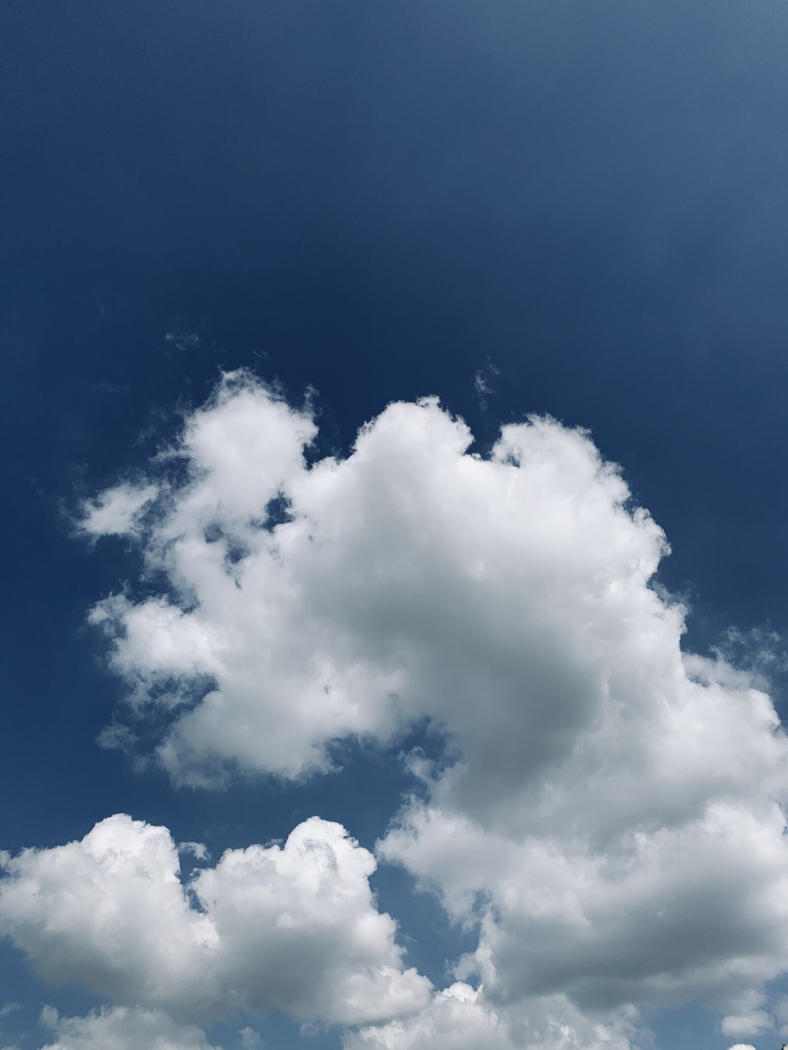 Apple iPhone XS sample photo. Sky, cloud, weather photography