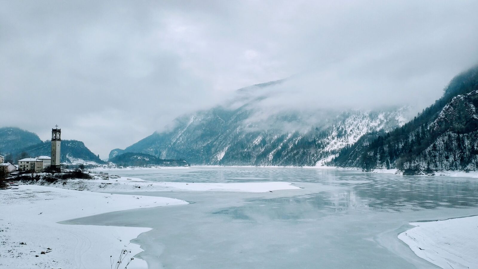 Xiaomi Mi MIX 2 sample photo. The frozen lake, winter photography