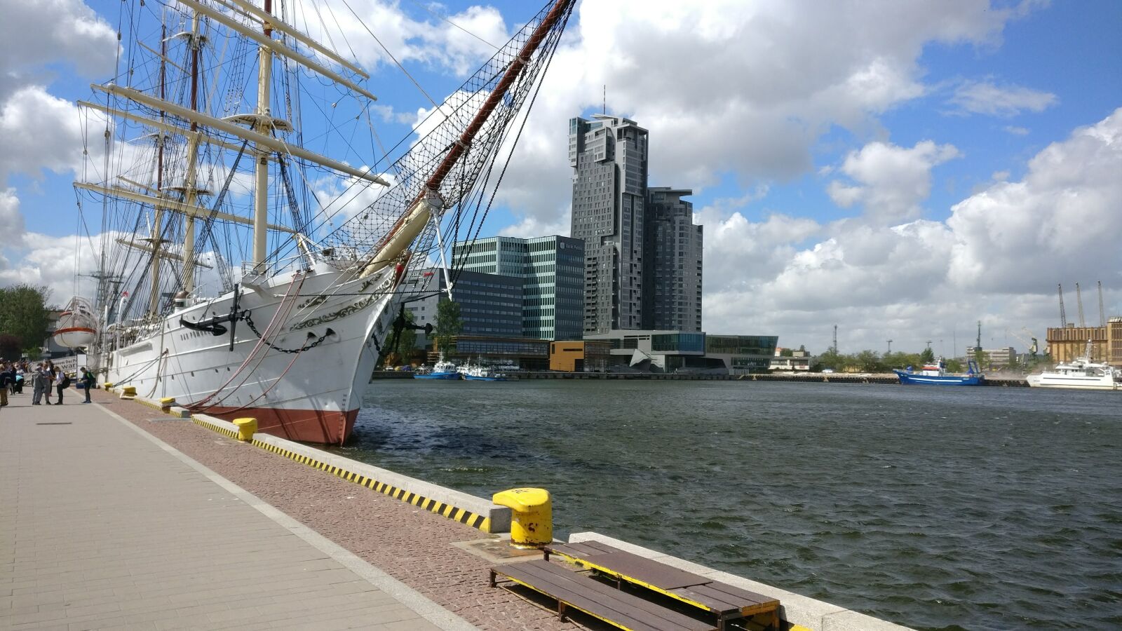 OnePlus A3003 sample photo. Gdynia, poland, sea photography