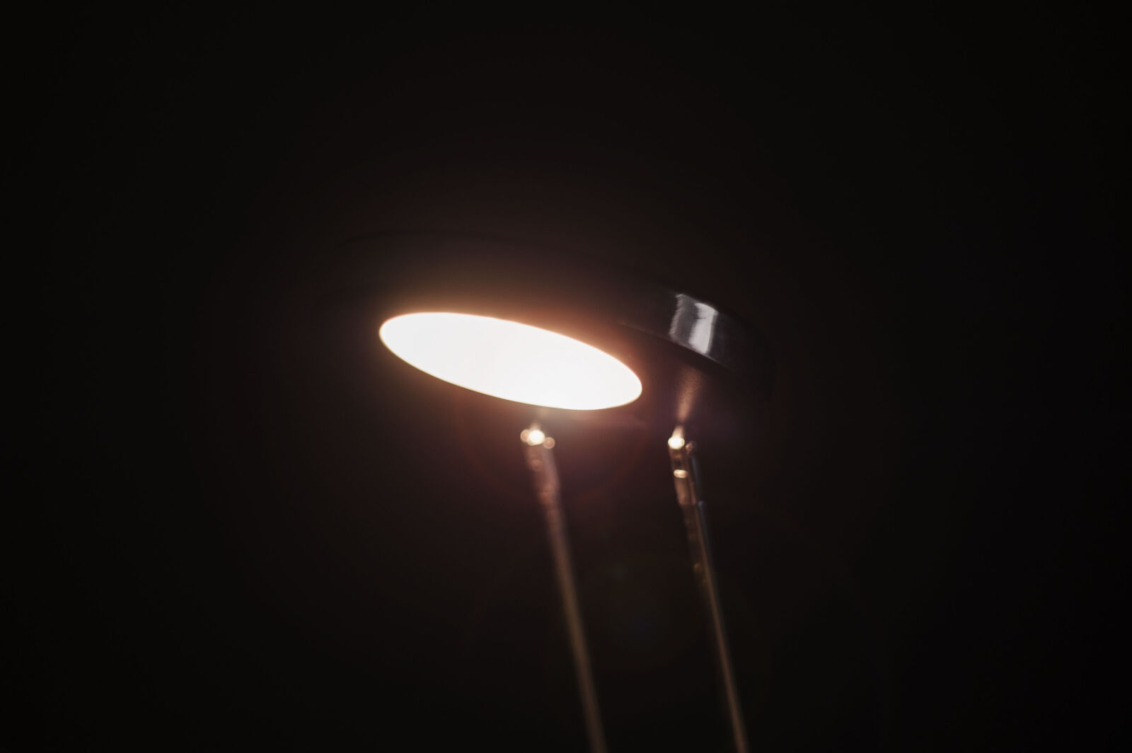 KONICA MINOLTA DYNAX 7D sample photo. Lamp, light, night, work photography