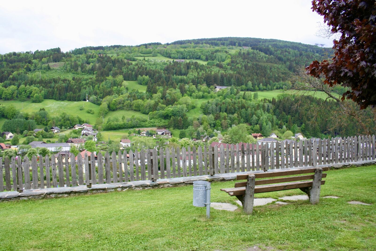 Canon EOS 350D (EOS Digital Rebel XT / EOS Kiss Digital N) sample photo. Bench, nature, solitude photography