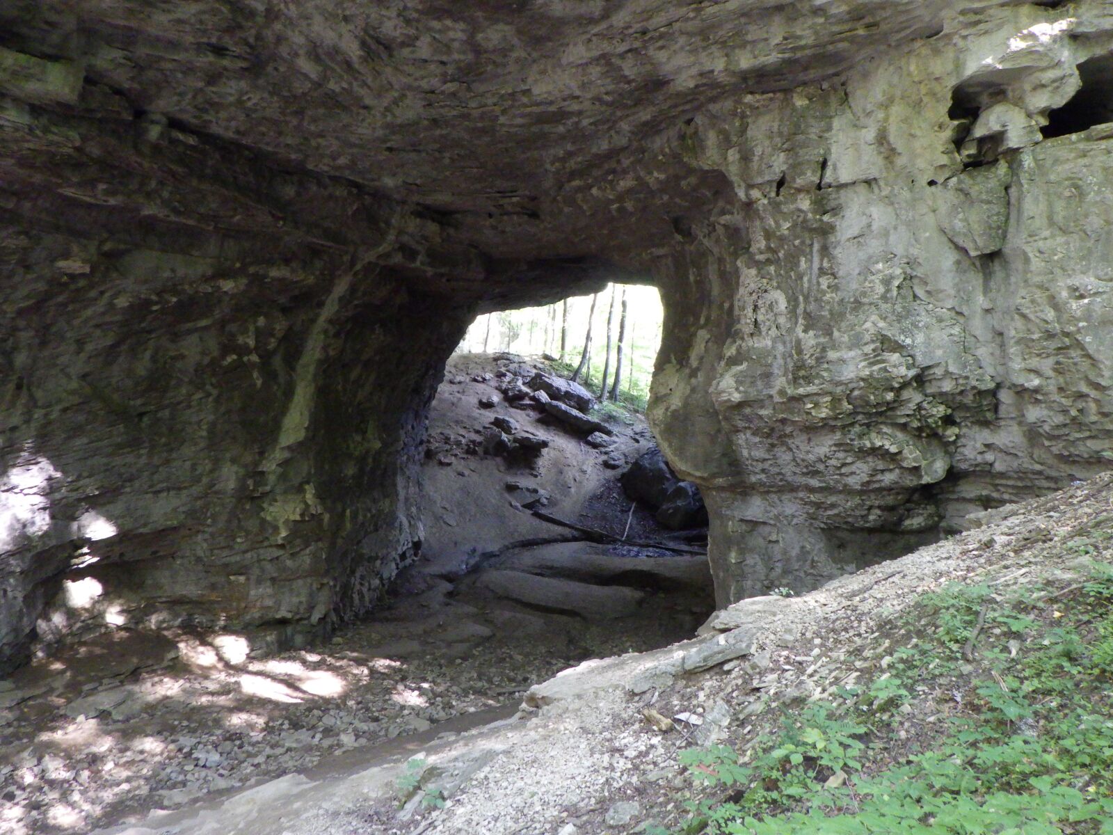 Ricoh WG-6 sample photo. Rock, tunnel, landscape photography