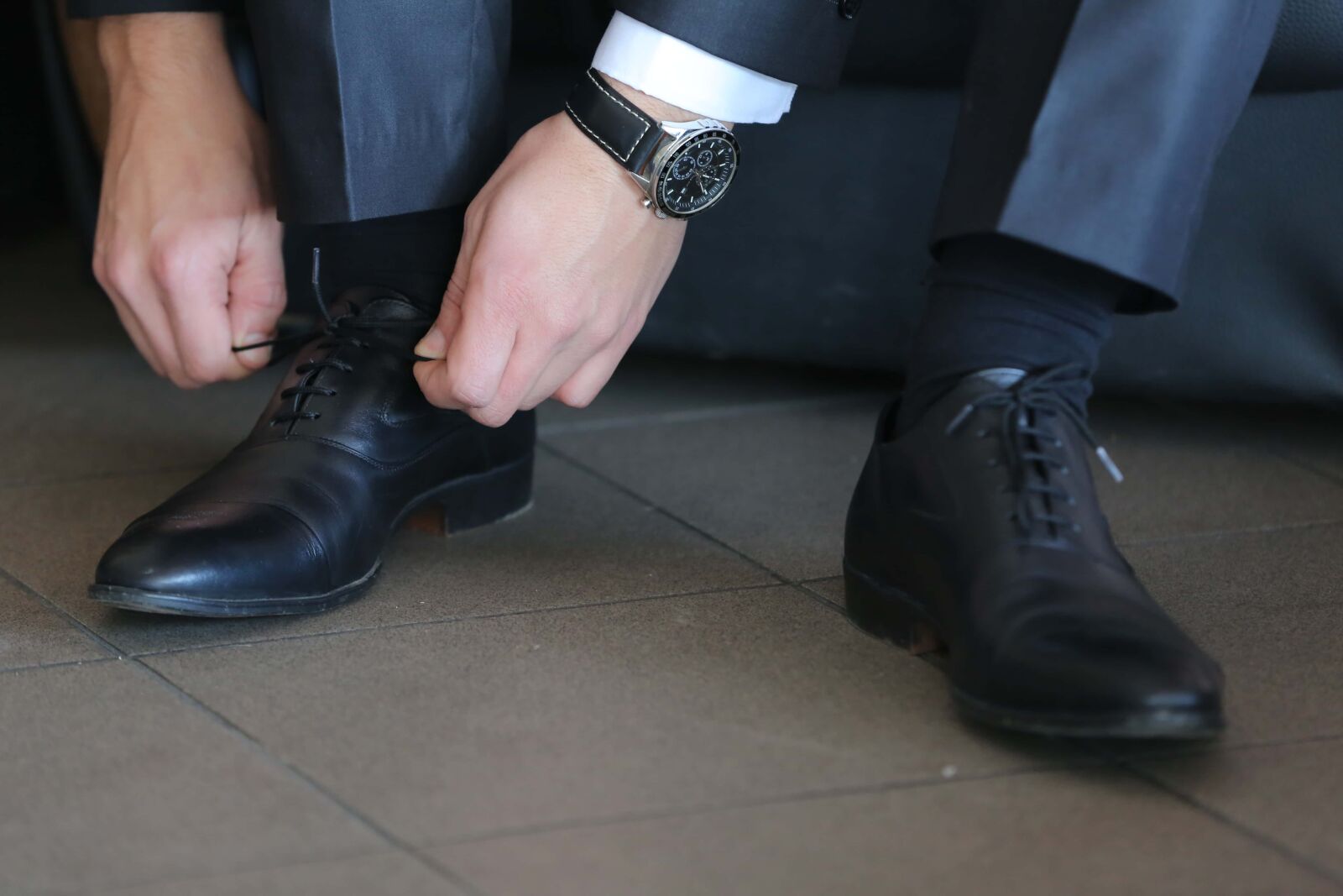 Canon EOS 5D Mark III sample photo. Businessman, businessperson, elegance, hands photography