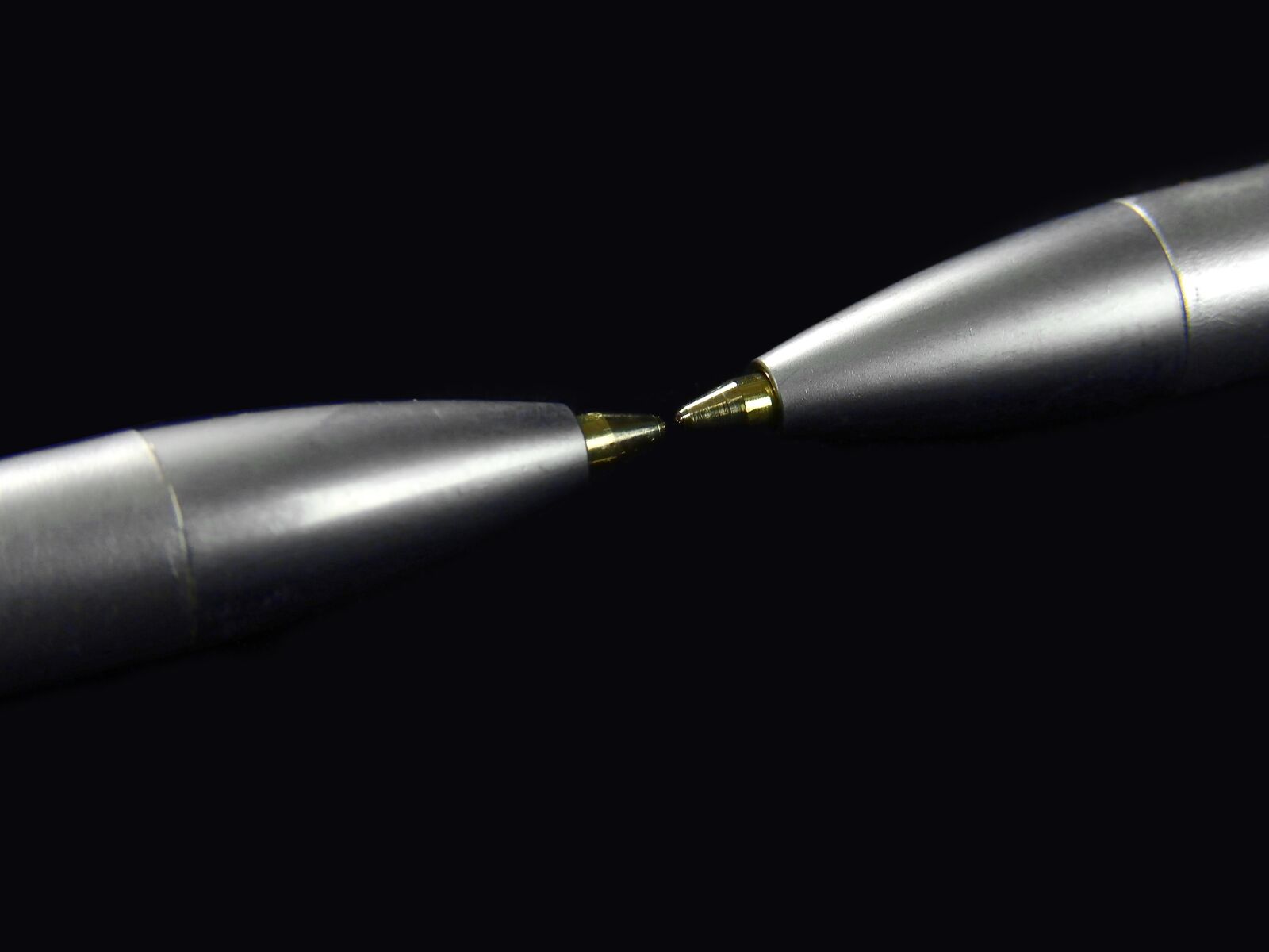 Nikon Coolpix P900 sample photo. Pen, schreiber, writing implement photography