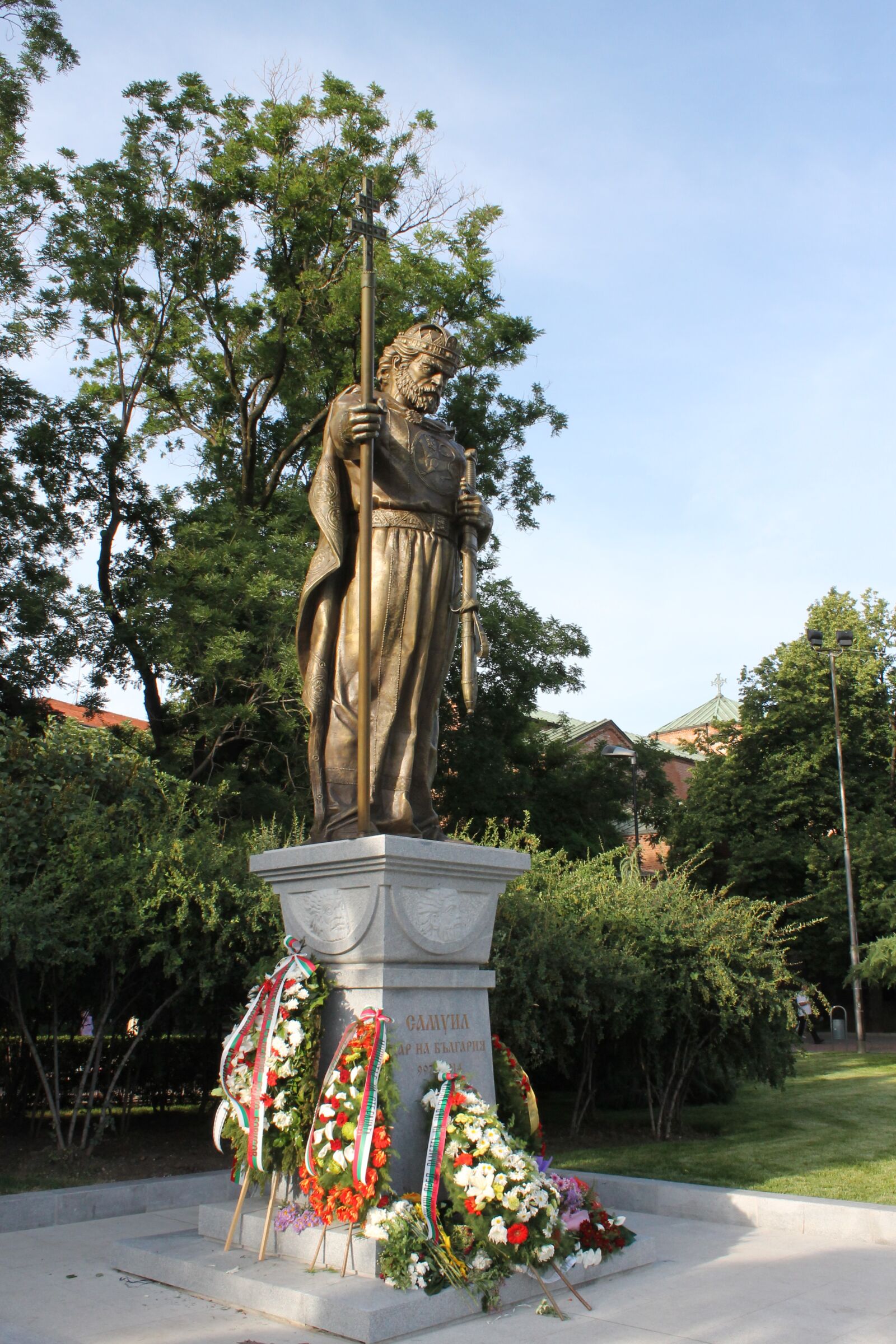 Canon EOS 1100D (EOS Rebel T3 / EOS Kiss X50) sample photo. Tsar samuil, monument, sofia photography