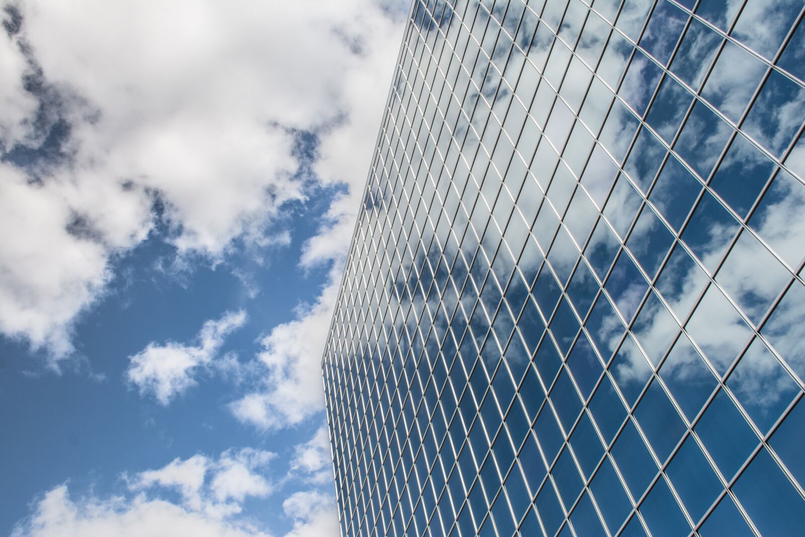 Nikon D7100 sample photo. Building, reflection, clouds photography