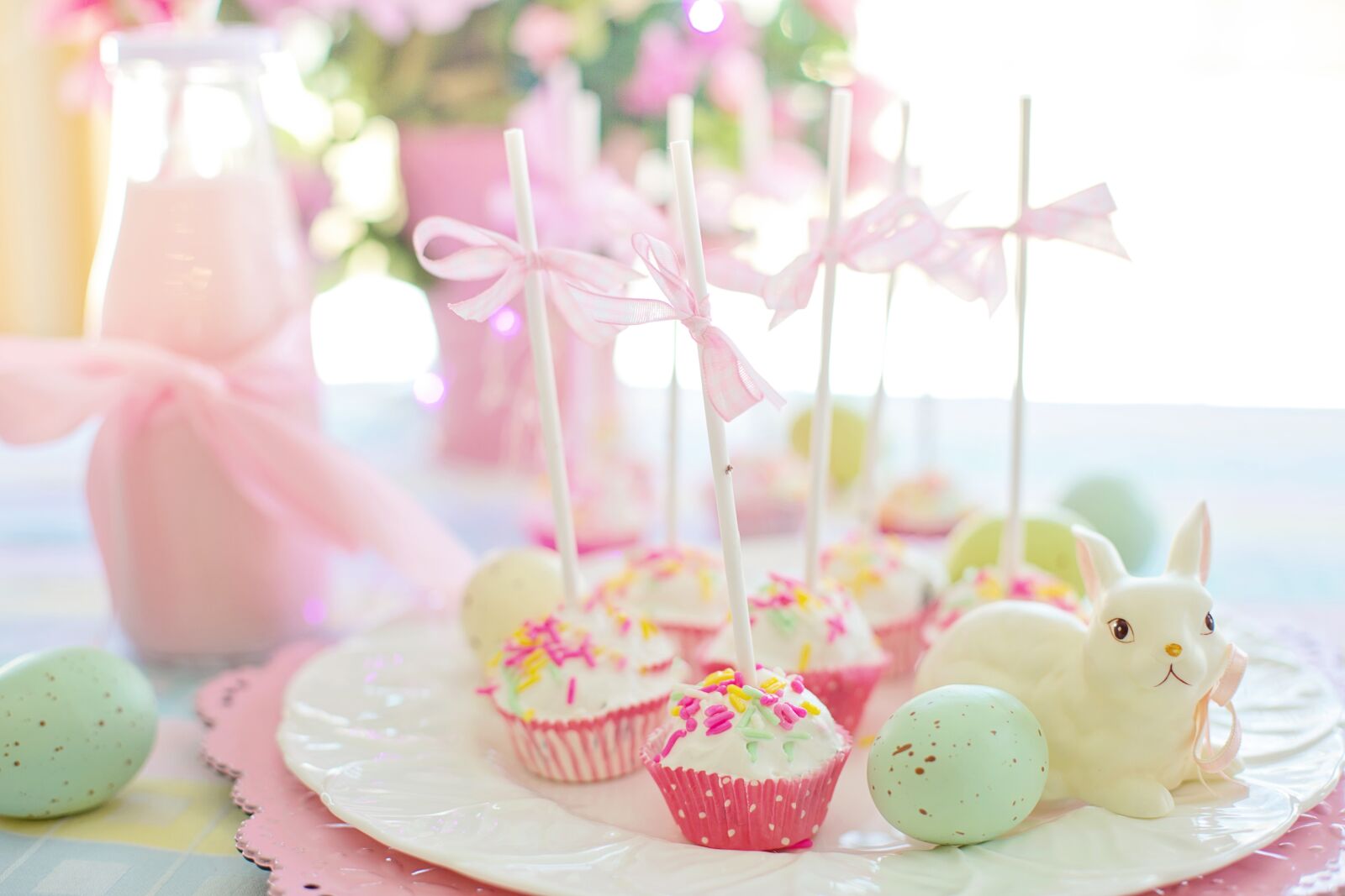 Canon EF 50mm F1.4 USM sample photo. Easter, eggs, bunny photography