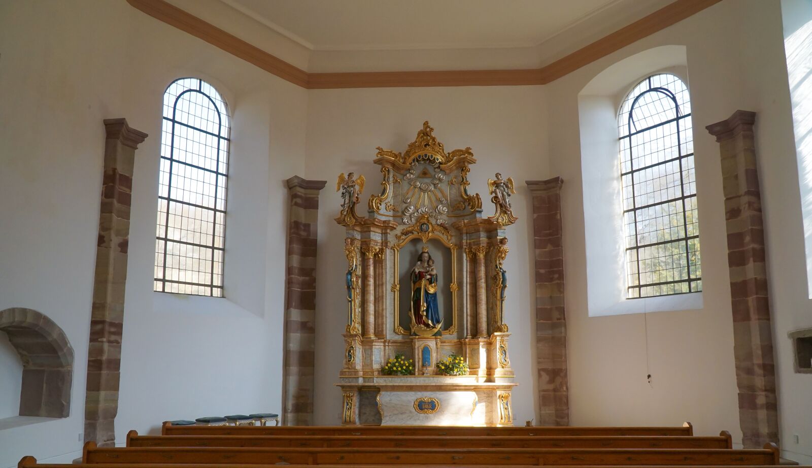 Sony a6000 + Sony E PZ 18-105mm F4 G OSS sample photo. Chapel, church, religion photography