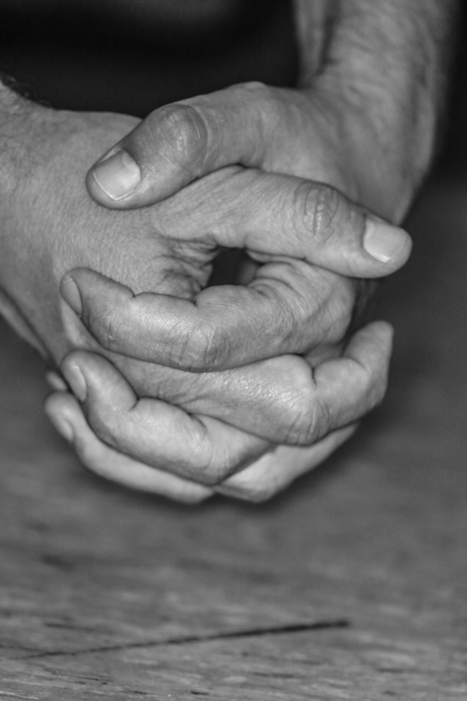 Canon EOS 7D Mark II sample photo. Hand, black and white photography