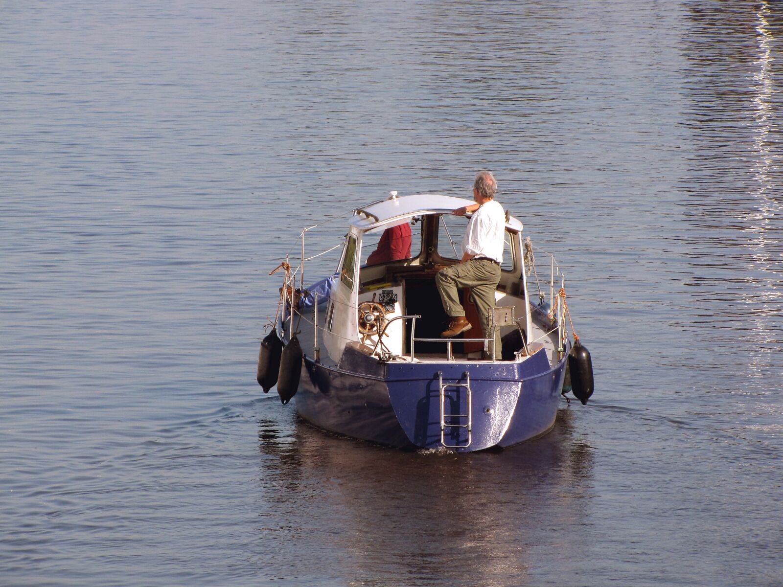 Canon PowerShot SX10 IS sample photo. Pleasure, kajuitboot, powerboat photography