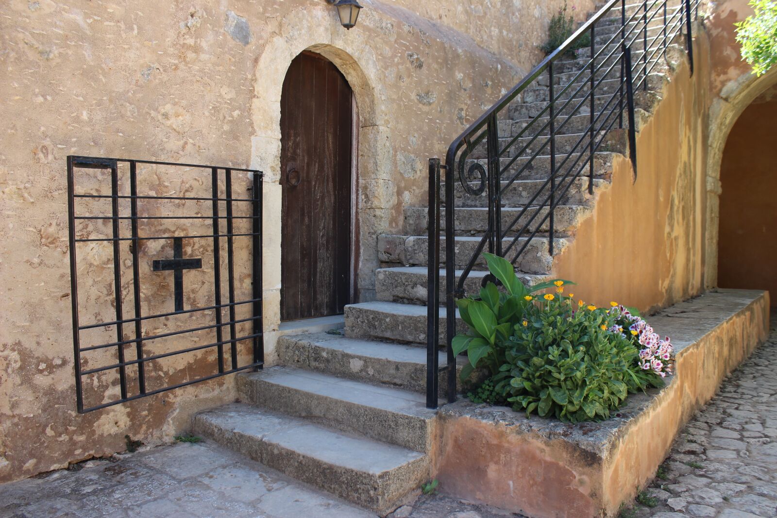 Canon EOS 600D (Rebel EOS T3i / EOS Kiss X5) sample photo. Greece, crete, arcadian monastery photography