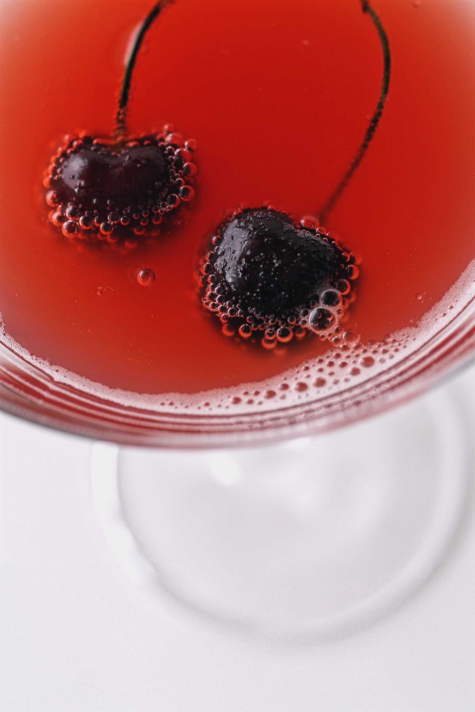 Canon EOS 1000D (EOS Digital Rebel XS / EOS Kiss F) sample photo. Cherry, drink, cosmopolitan photography