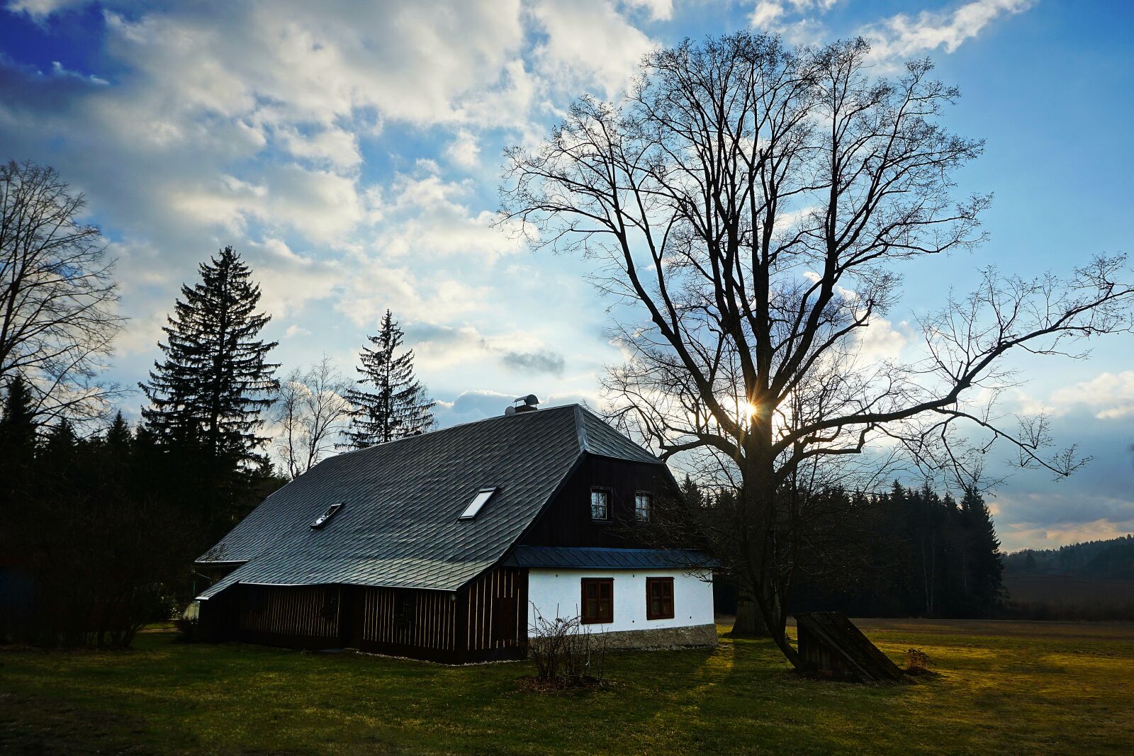 Sony a5100 sample photo. Cottage, the vyso ina photography