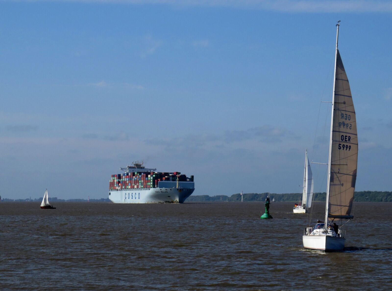 Canon PowerShot SX50 HS sample photo. Elbe, maritime, transport photography