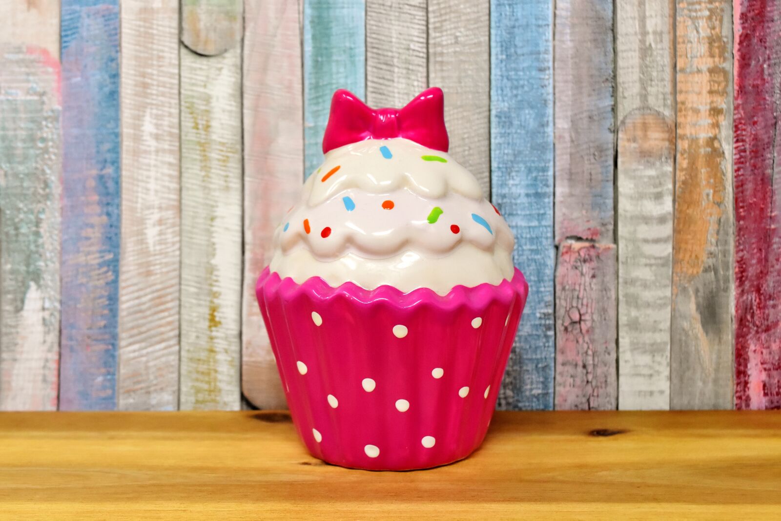 Nikon D7200 sample photo. Cupcake, ceramic, colorful photography