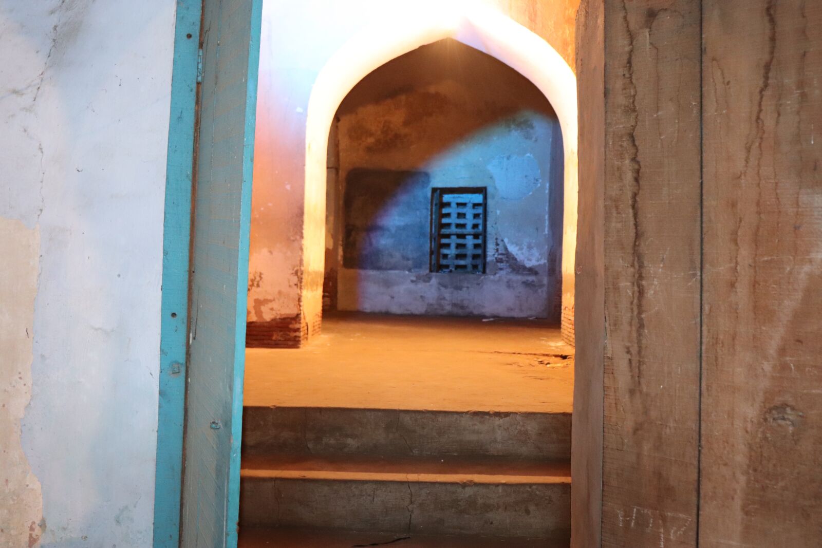 Canon EOS 200D (EOS Rebel SL2 / EOS Kiss X9) sample photo. Histrory, india, culture photography