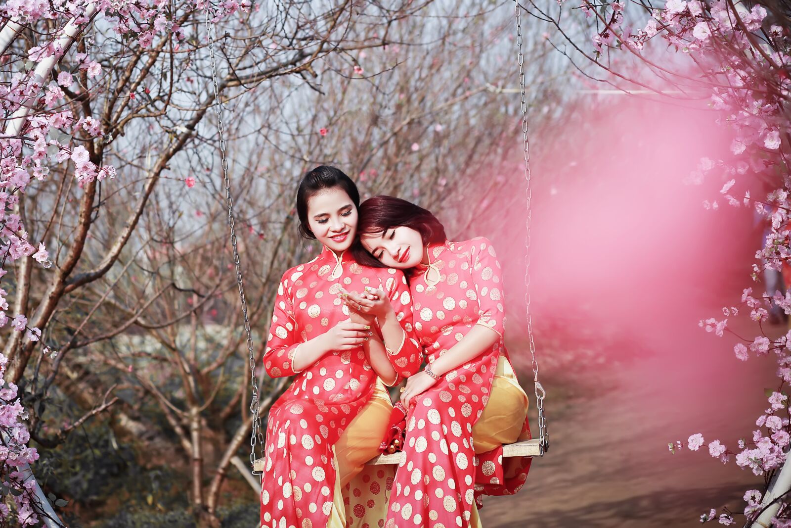 Canon EF 85mm F1.8 USM sample photo. Nature, outdoors, tree photography