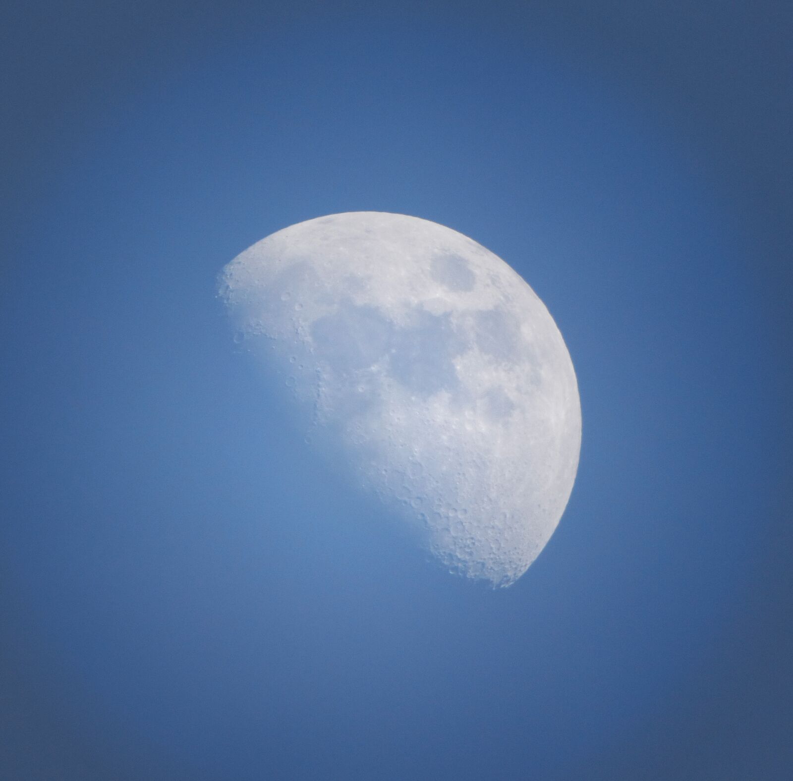 Panasonic Lumix DMC-FZ70 sample photo. Moon, moon day, detail photography