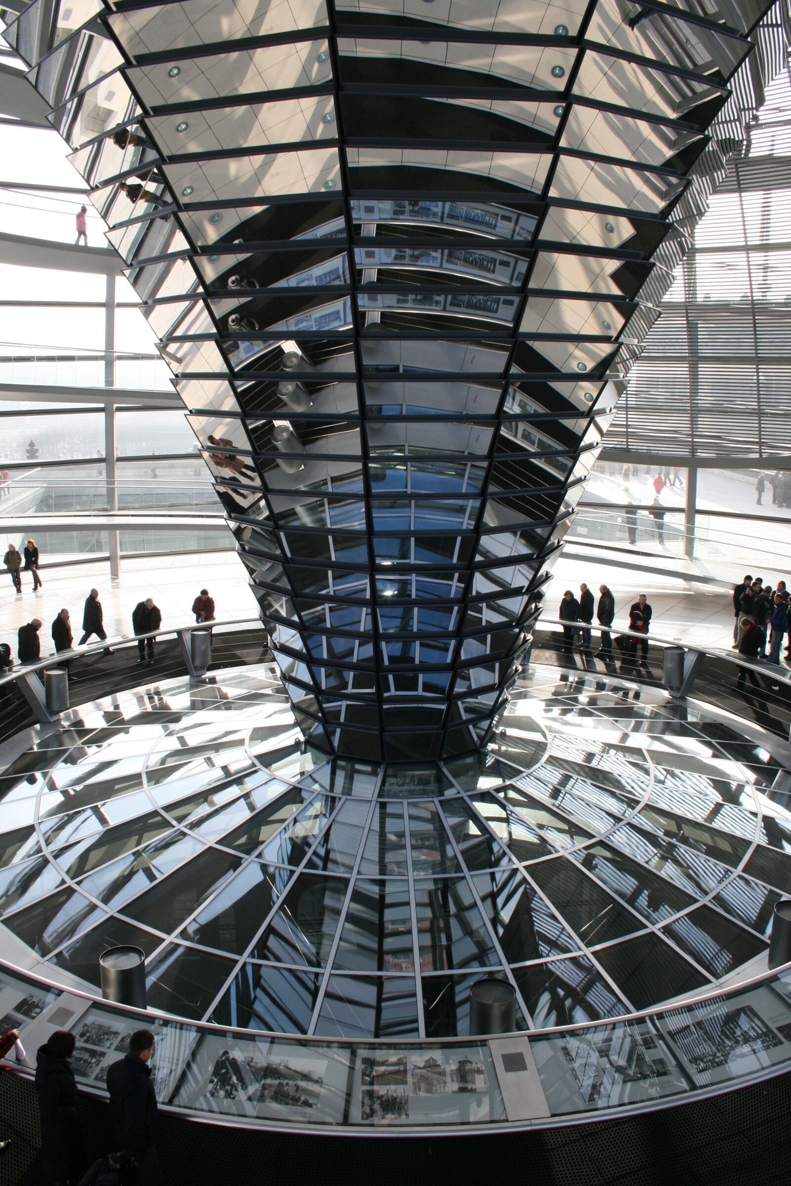 Canon EOS 400D (EOS Digital Rebel XTi / EOS Kiss Digital X) sample photo. Berlin, reichstag, sehenswürdigkeit photography