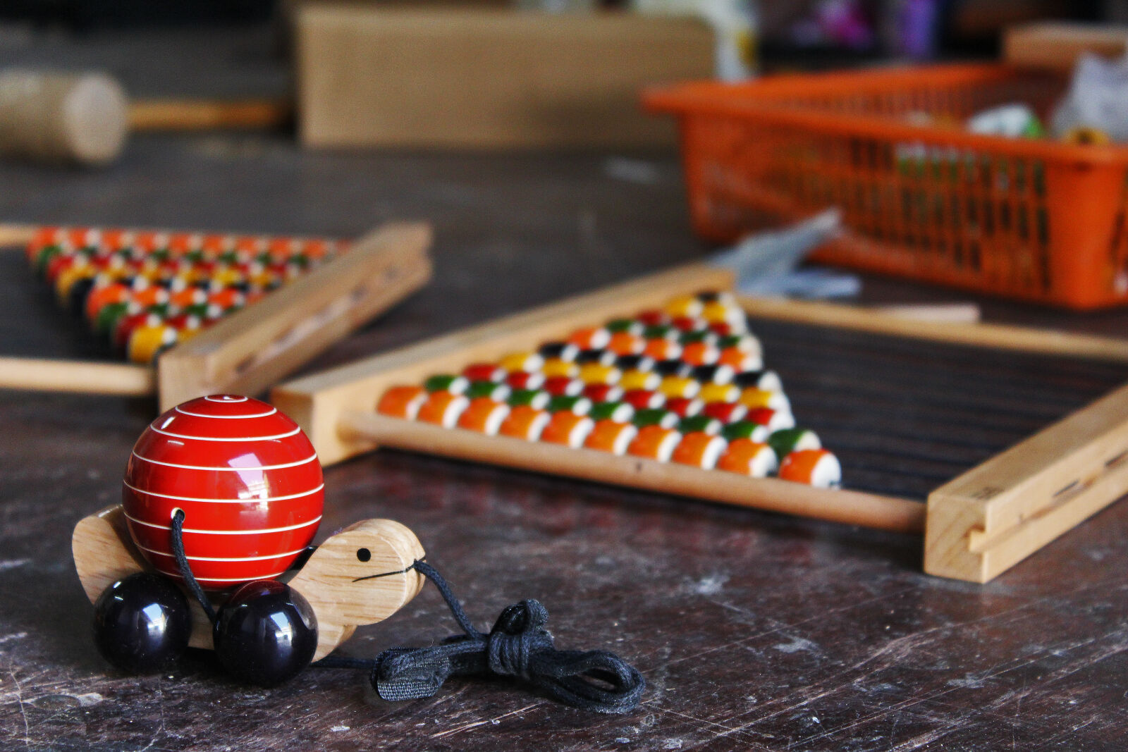 Canon EOS 1200D (EOS Rebel T5 / EOS Kiss X70 / EOS Hi) sample photo. India, red, toy, wood photography