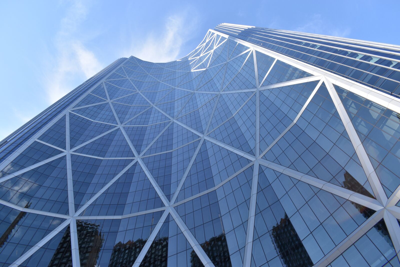 Nikon D5600 sample photo. Skyscraper, building, architecture photography