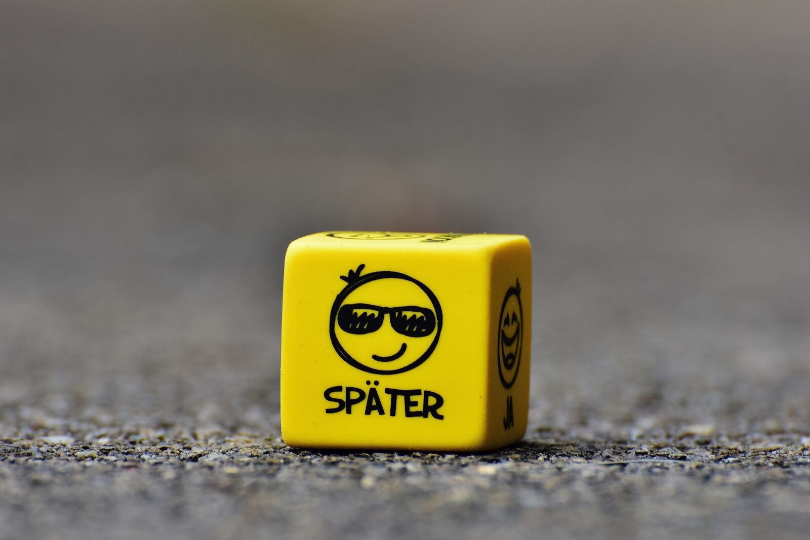 Nikon D7200 sample photo. Smiley, later, cube photography