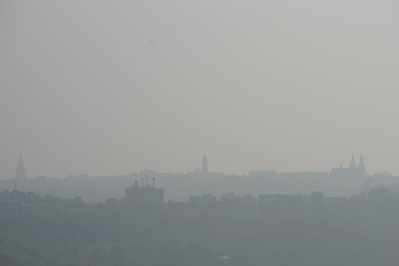 Sony E 55-210mm F4.5-6.3 OSS sample photo. Skyline, solihull, bergisches land photography