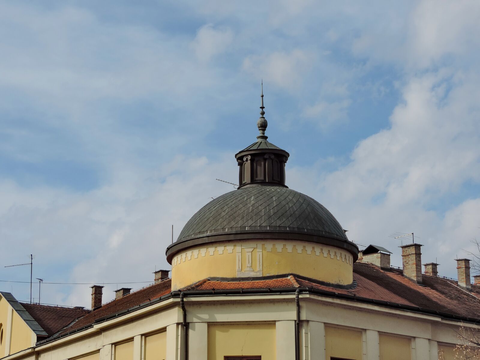 Nikon Coolpix P520 sample photo. Copper, ornament, tower, roof photography