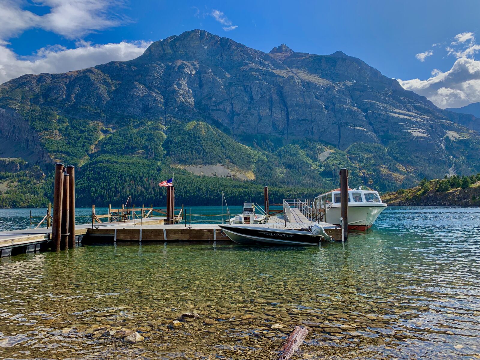Apple iPhone XS sample photo. Mountain, lake, nature photography