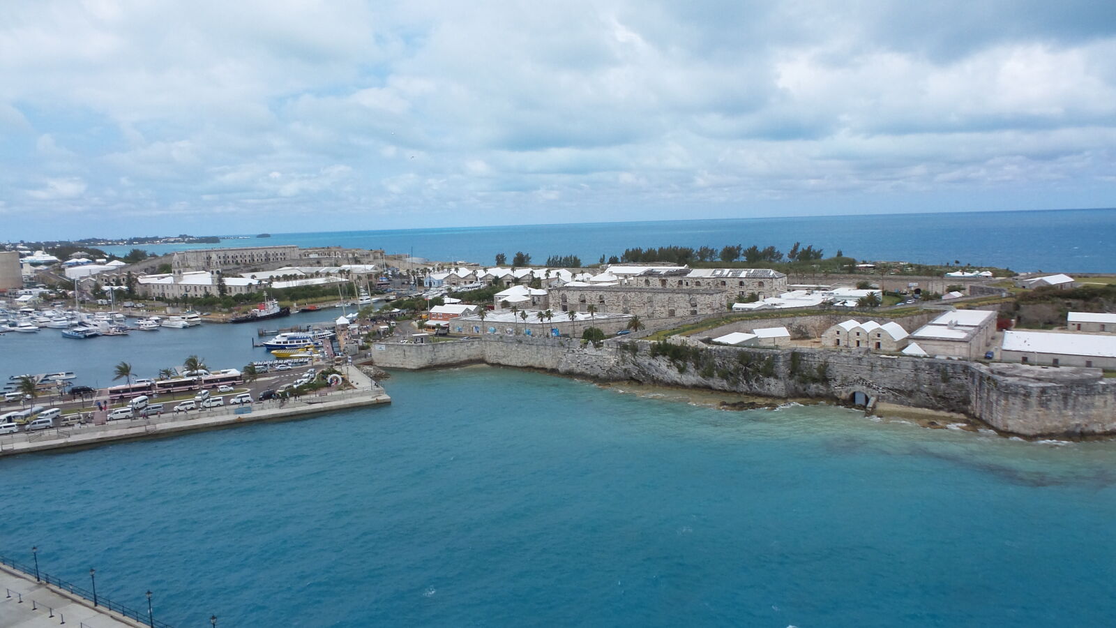 Samsung Galaxy Camera 2 sample photo. Bermuda, blue, water, caribbean photography