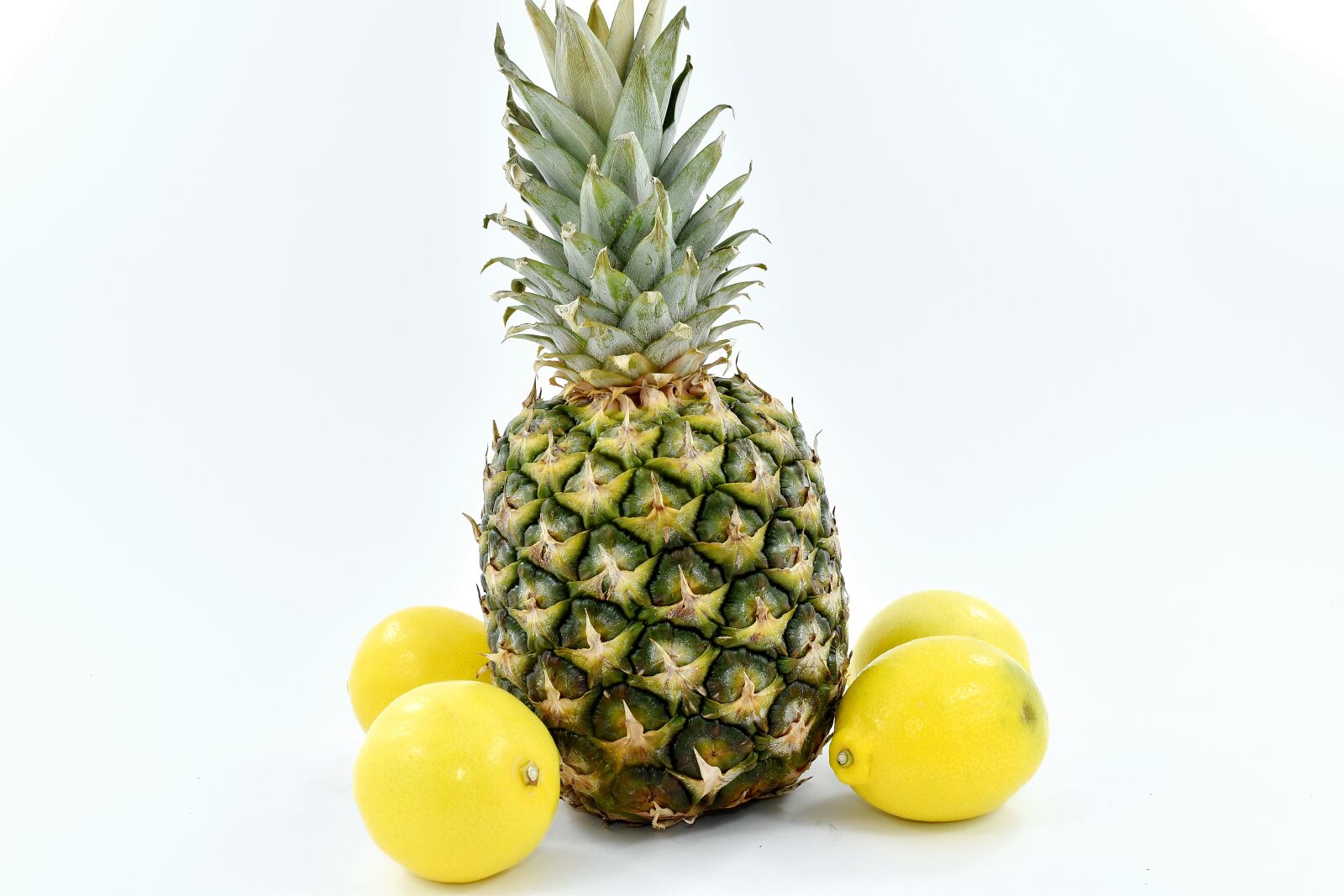 Nikon D5500 sample photo. Lemon, pineapple, yellow, produce photography