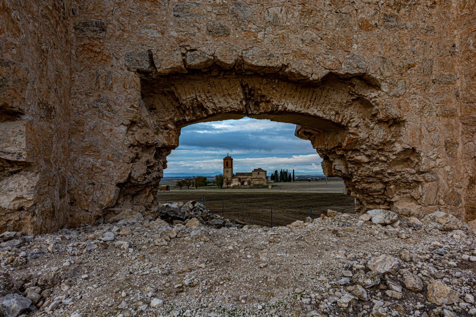 Nikon D7100 sample photo. Castle, ruins, window photography