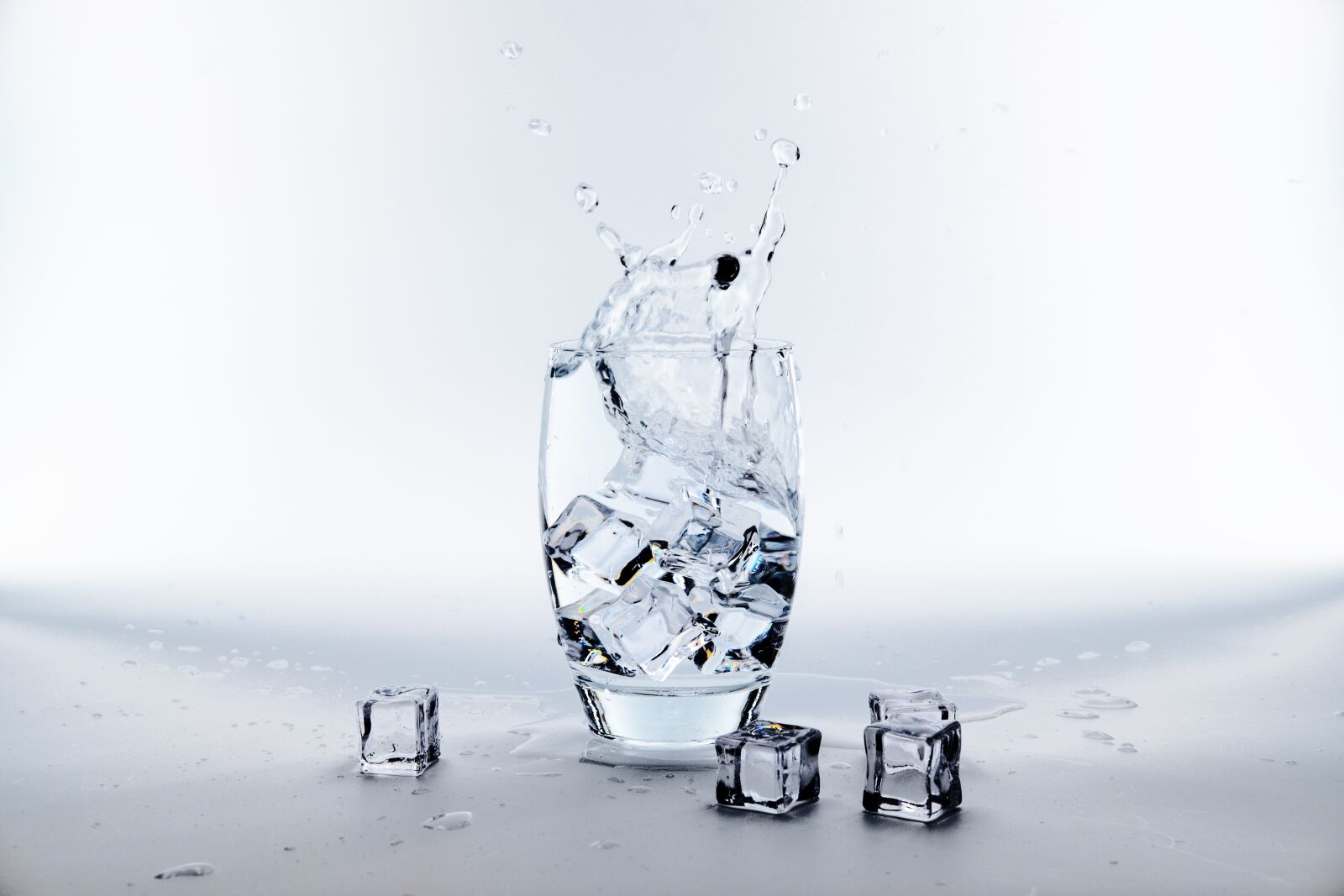Fujifilm X-T2 + Fujifilm XF 35mm F2 R WR sample photo. Water, refreshment, drink photography