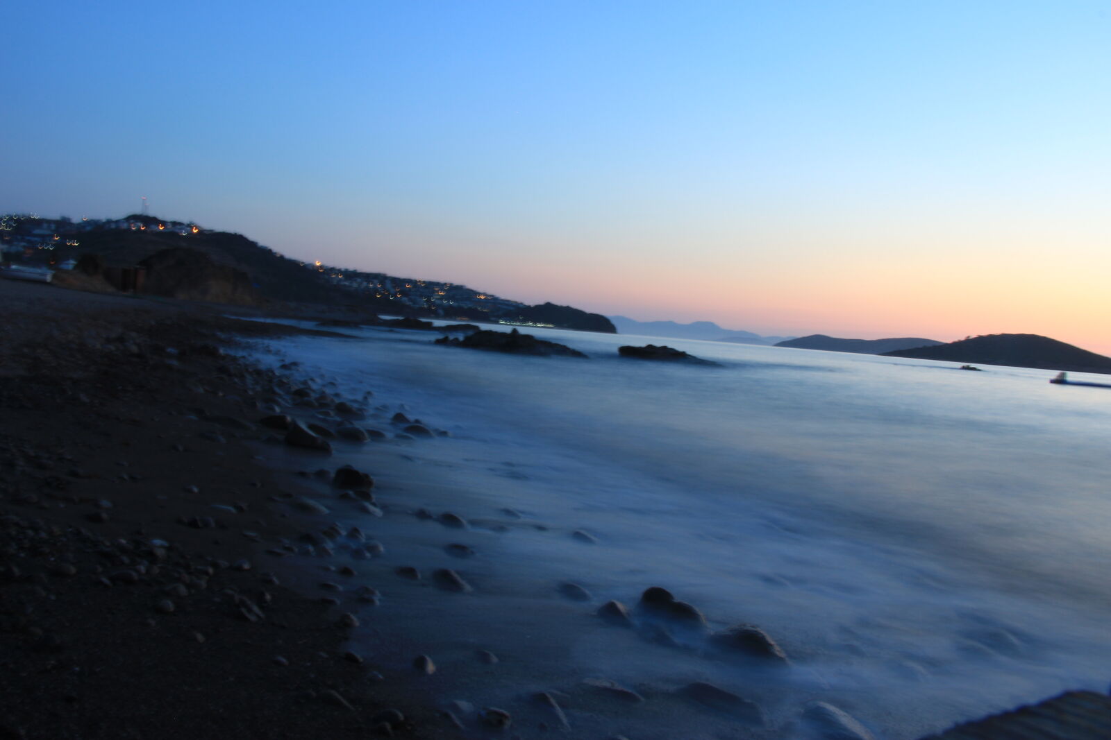 Canon EOS 700D (EOS Rebel T5i / EOS Kiss X7i) sample photo. Blue, calm, waters, sea photography