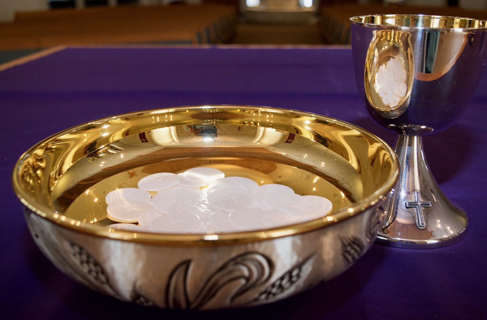 Nikon D3300 sample photo. Host, catholic, communion photography