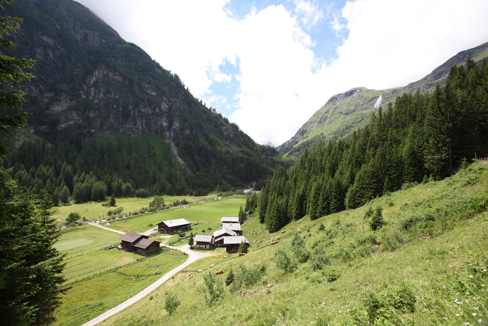 Canon EOS 5D Mark II + Canon EF 16-35mm F2.8L USM sample photo. Mountain, nature, photography photography