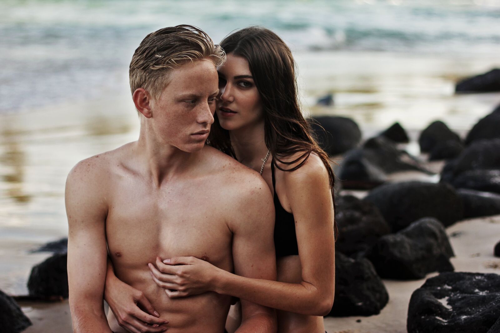 Canon EOS 60D + Canon EF 50mm F1.4 USM sample photo. Adult, beach, interaction photography
