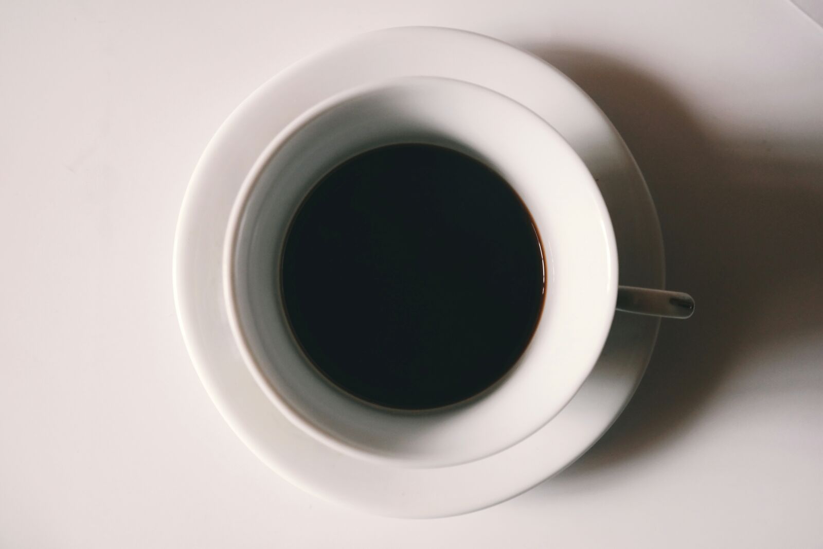 Samsung NX300 sample photo. Black, liquid, in, white photography