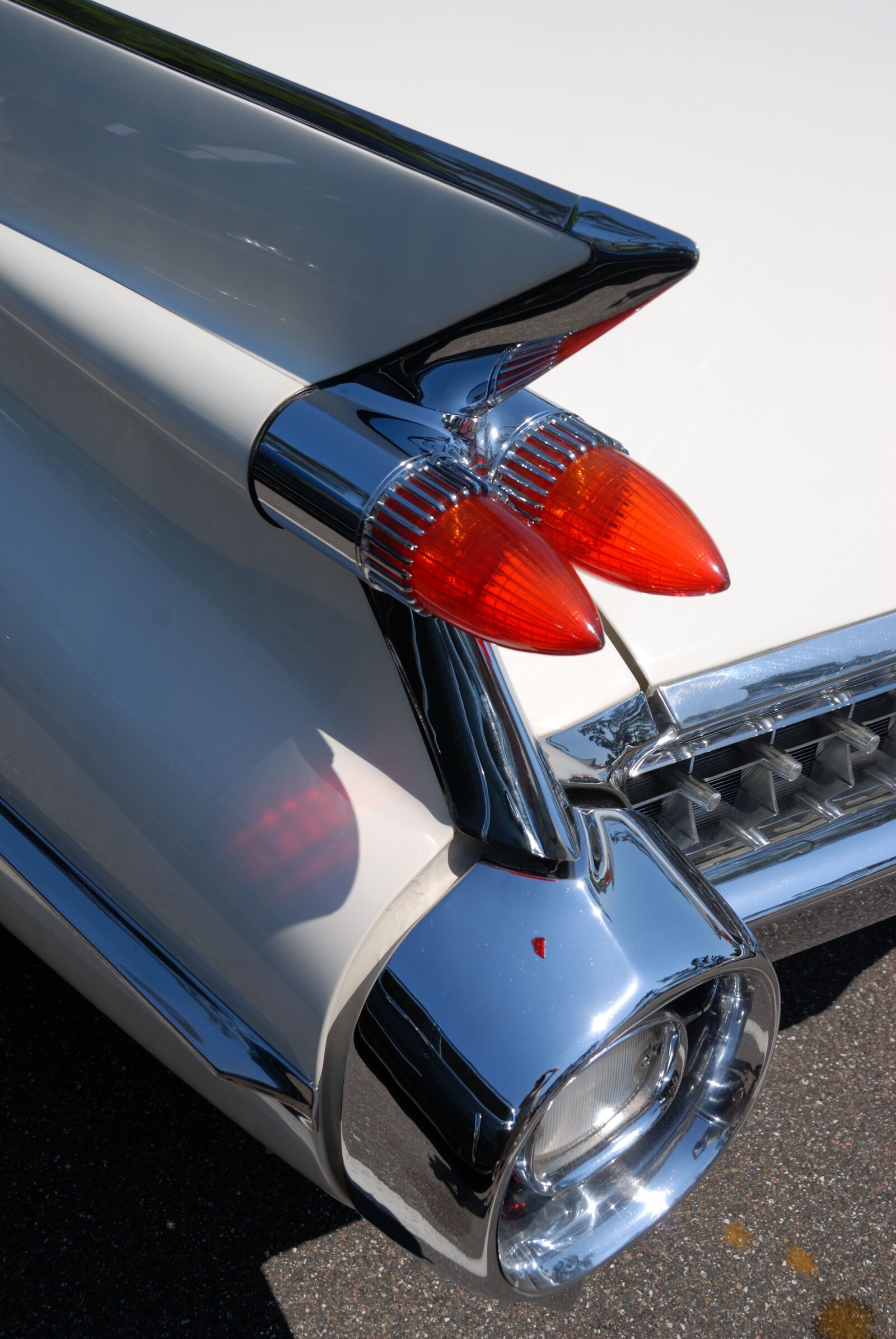 Nikon D200 sample photo. Classic cadillac, tail light photography