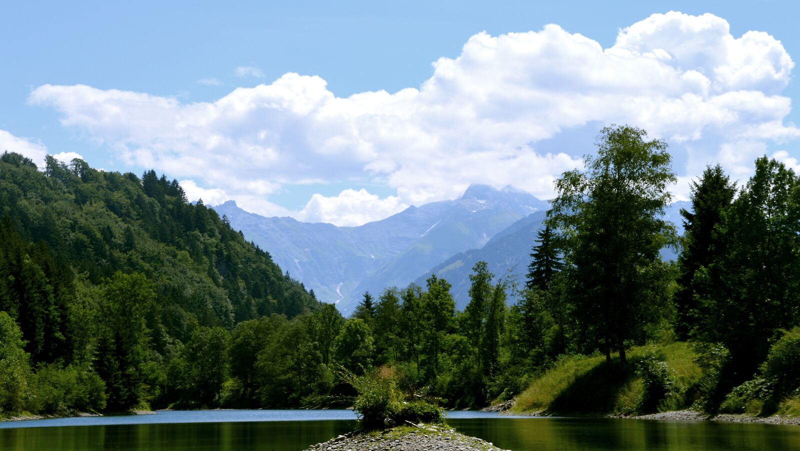 Nikon D3200 sample photo. Auwaldsee, forest, lake photography