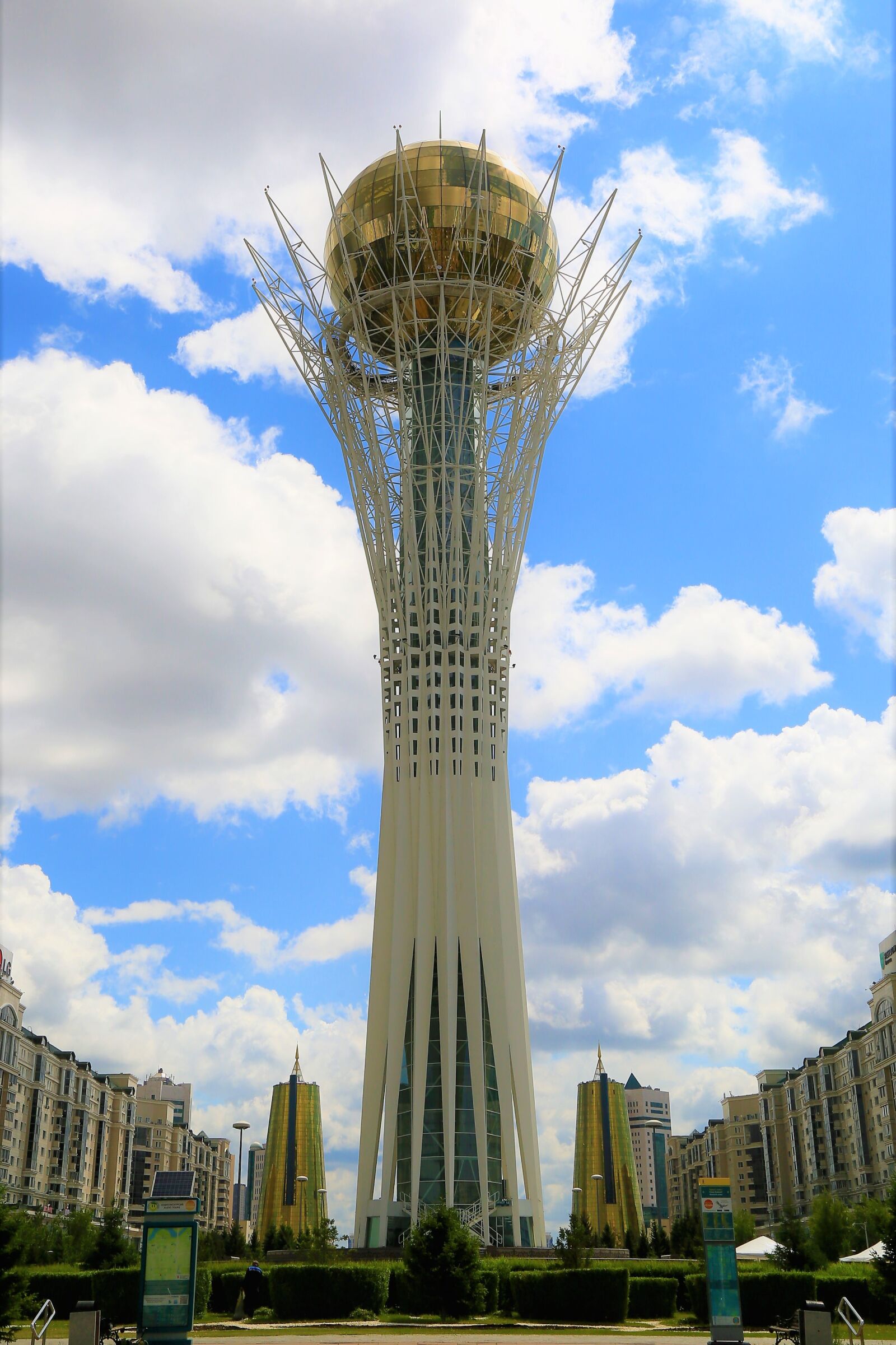 Canon EF 24-105mm F4L IS USM sample photo. Tower, architecture, city photography