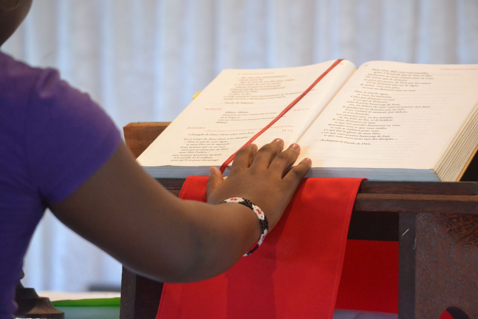 Nikon D3100 sample photo. Bible, writing, gospel photography
