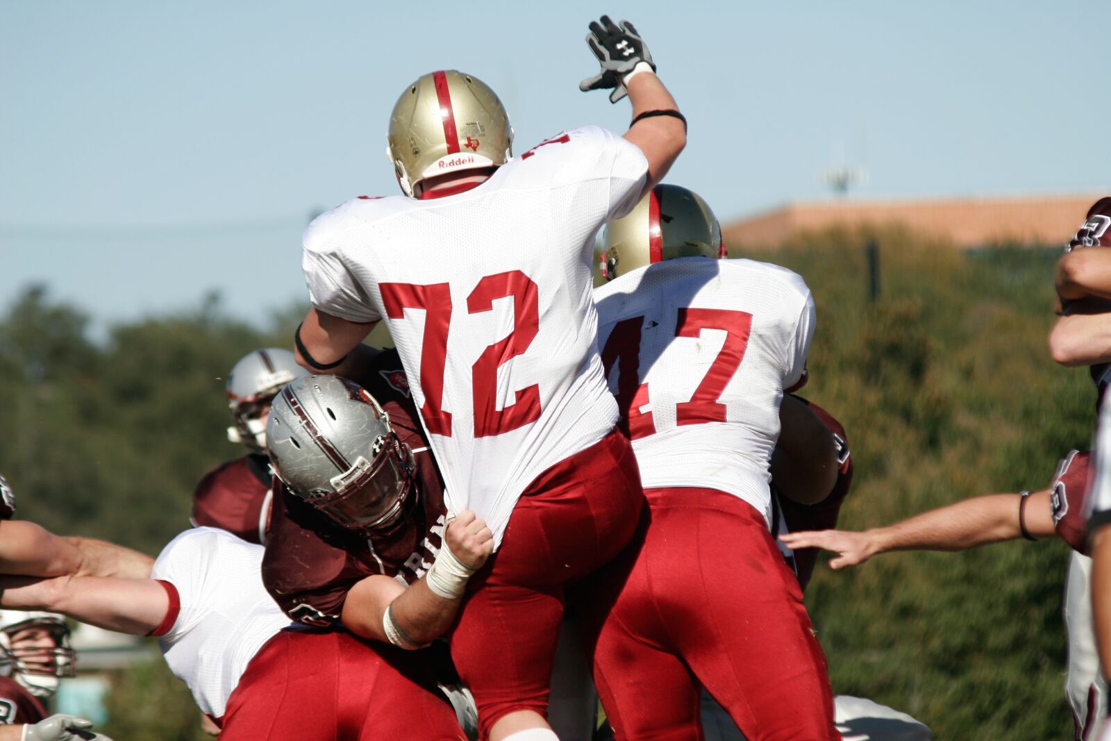 Canon EOS 20D sample photo. Football, american football, linemen photography